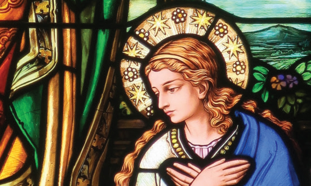 Stained glass depiction of the Annunciation