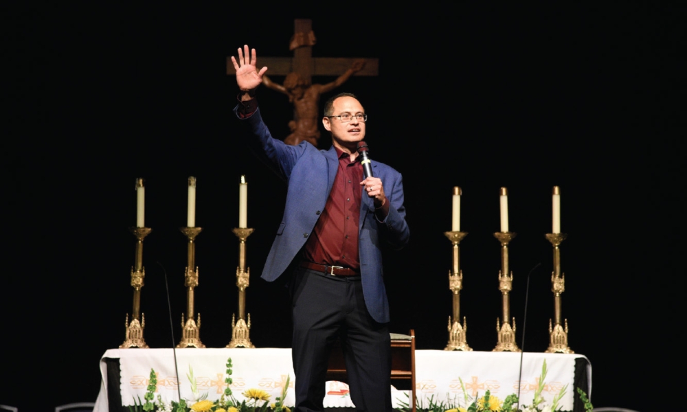 Dr. Edward Sri delivers a keynote speech at the Eucharistic Congress held April 6.