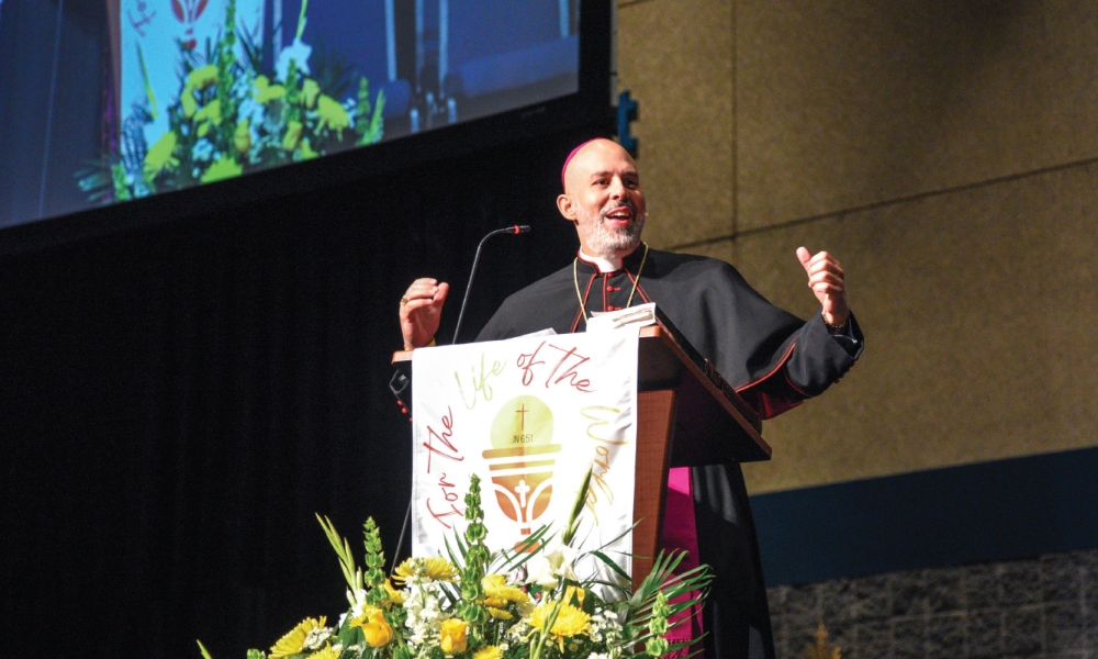 El obispo Espaillat compartió sus tres pasiones durante el Congreso Eucarístico