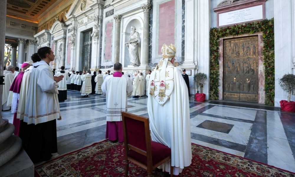 TCM - Holy Doors - CNS