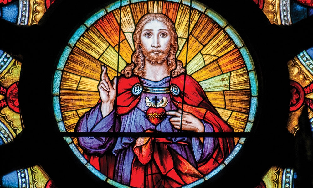 Stained glass of the Sacred Heart of Jesus