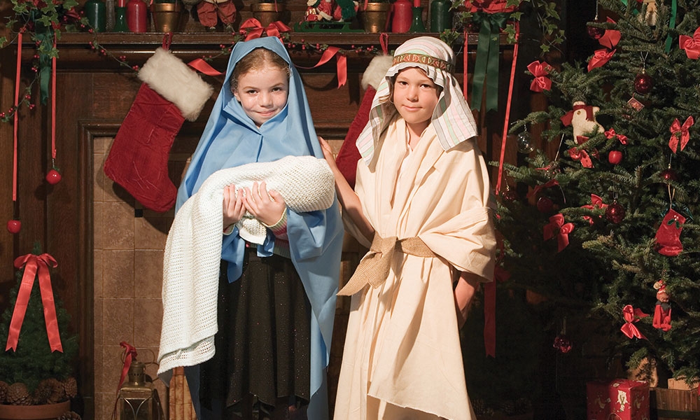 Seeing Christmas better through the eyes of the “wrong” family