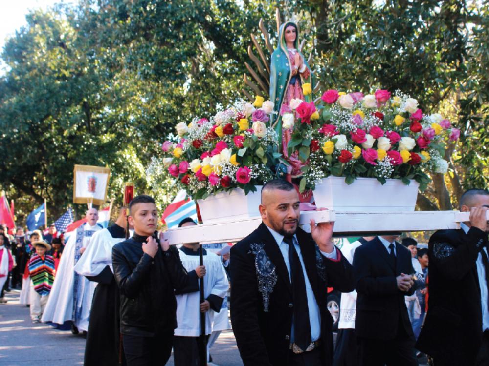Desde La Isla Esmeralda Hasta El Sudeste Asiático: La Inmigración Está en Auge Y La Fe Católica Está Creciendo